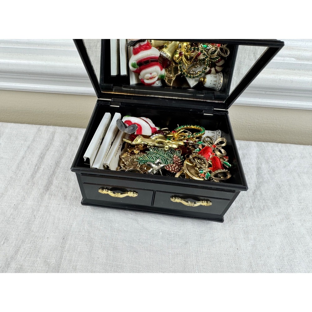 Vintage Christmas Jewelry Lot Enamel Rhinestone Santa Brooches Pins Earrings Box - Picture 7 of 8